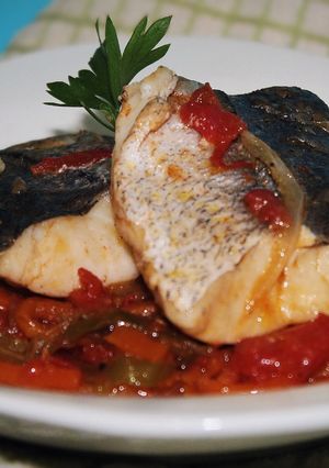 Foto principal de Lomos de merluza con verduras