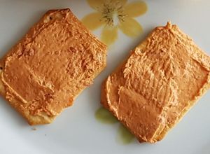 Foto principal de Aperitivo de crema de queso con chorizo