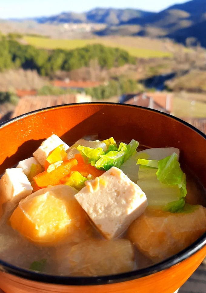 Una foto de Sopa de miso vegetal