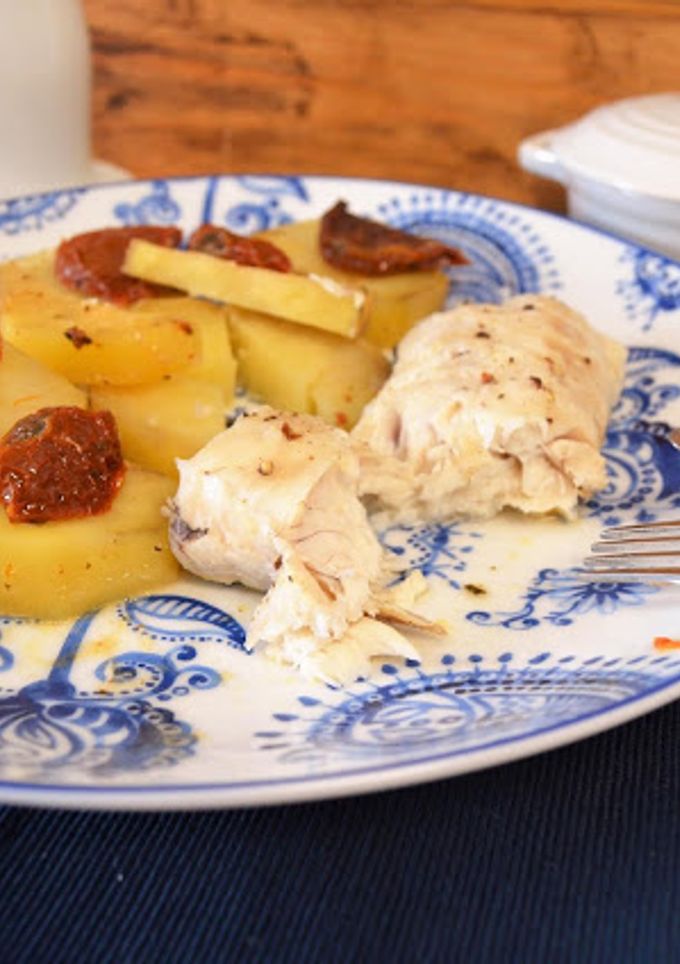 Una foto de Merluza con patatas y tomates secos (Crock pot)