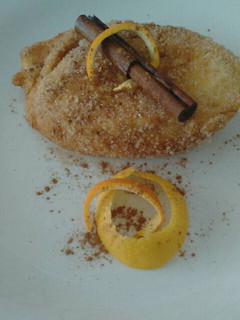 Una foto de Torrijas con leche, canela y naranja