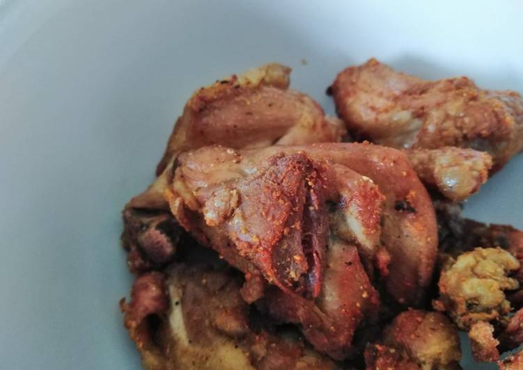 Recipe of Any-night-of-the-week Simple Crispy fried chicken #4weekschallenge #charityrecipe