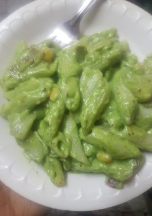 A picture of स्पिनच सॉस पास्ता.