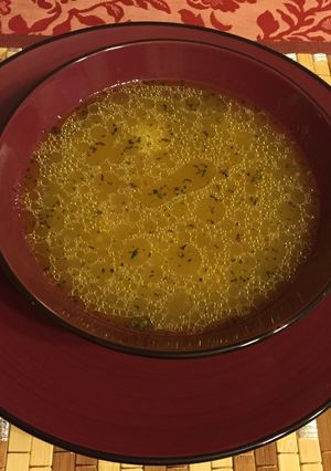 صورة لوصفة شوربة البطاطا بالثوم والكزبرة