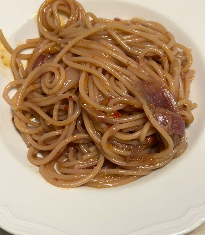 A picture of One-Pan Spaghetti with Tropea Red Onion and Nduja.