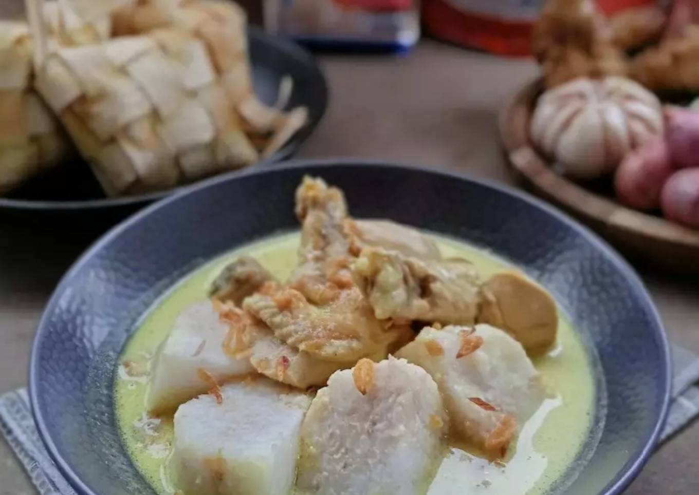 Ketupat Oatmeal & Opor Ayam Special