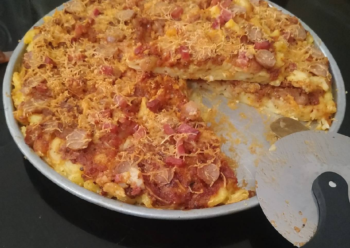 Pizza Mac Pasta Bolognase with Beef & Cheese Sosis