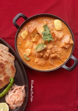 A picture of Paneer Tikka Masala.