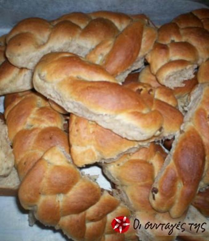 A picture of Authentic olive oil cookies from Lefkada (ladokouloura).