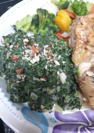 A picture of Creamy Spinach Amandine.