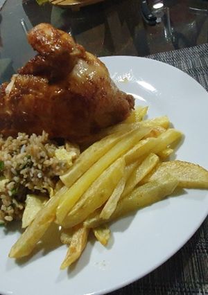 Una foto de Pollo al estilo Brasa