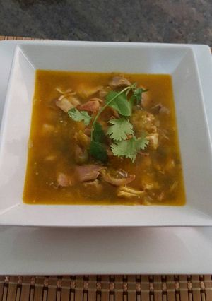 Una foto de Pollo en salsa de tomatillo