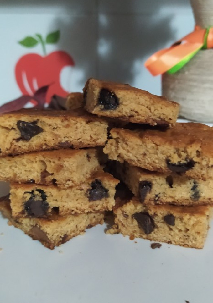 Una foto de Brownie de dulce de leche y chips de chocolate