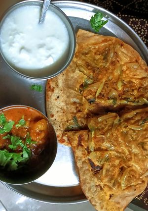 A picture of Pyaaz Paratha kachori Style.