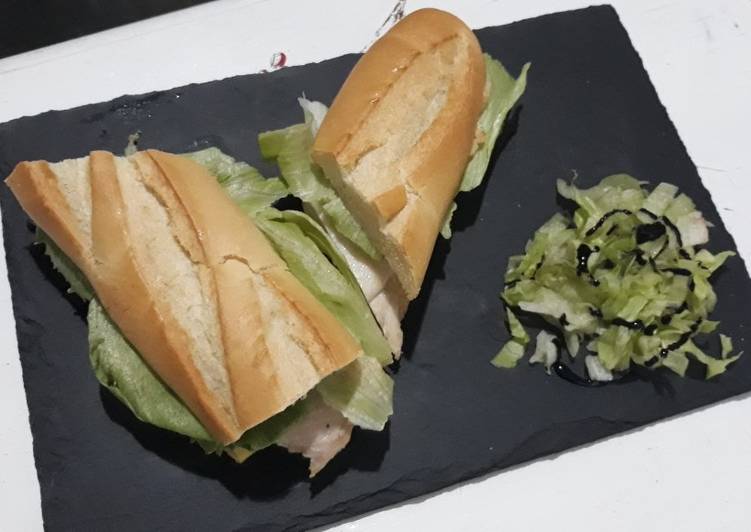 Bocadillo de pollo y alioli