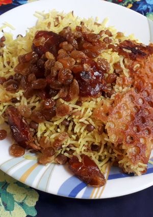 عکسی از دستور عدس پلو با خرما وکشمش