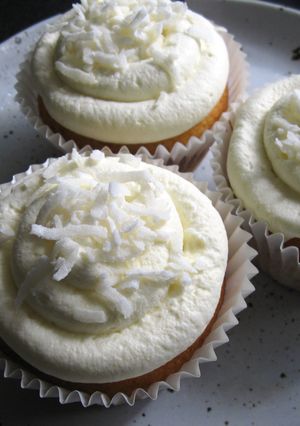 A picture of Coconut Cupcakes.