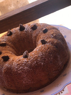 Una foto de Bizcochón de filipinos (chocolate blanco, chocolate con leche o chocolate negro a elegir)
