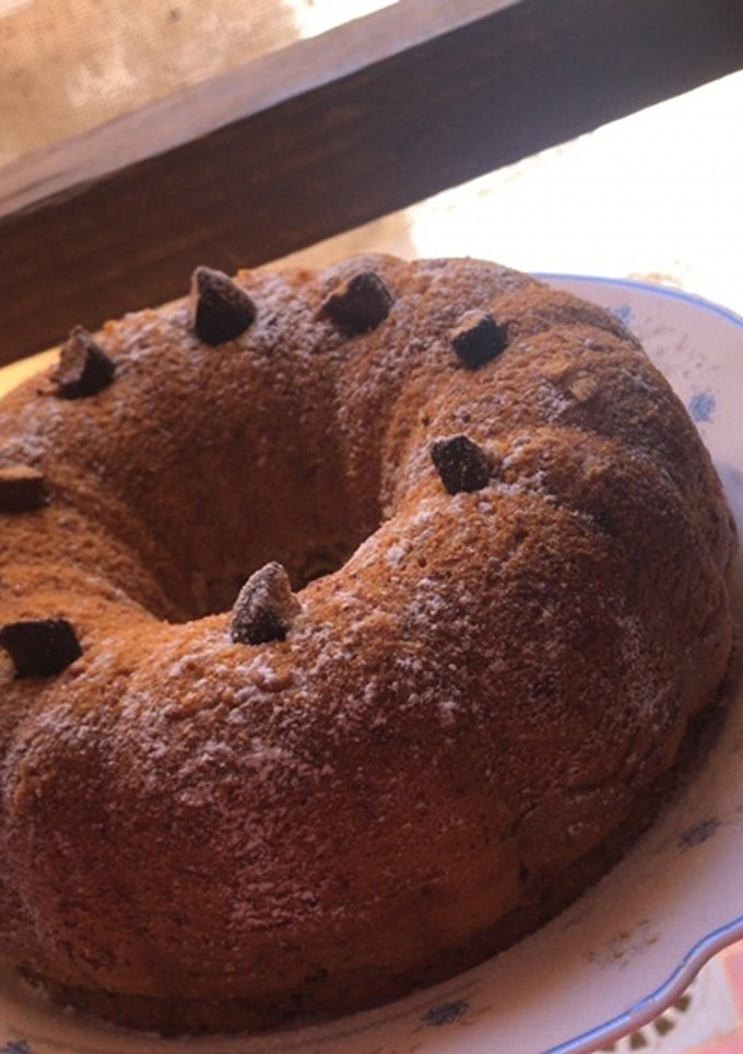 Una foto de Bizcochón de filipinos (chocolate blanco, chocolate con leche o chocolate negro a elegir)