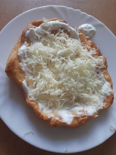 Lusta lángos recept fotója