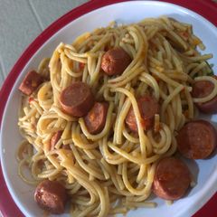 A picture of Sausage in Spaghetti.