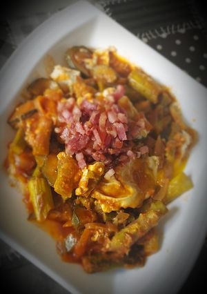 Foto principal de Guiso de trigueros con huevos escalfados a mi manera