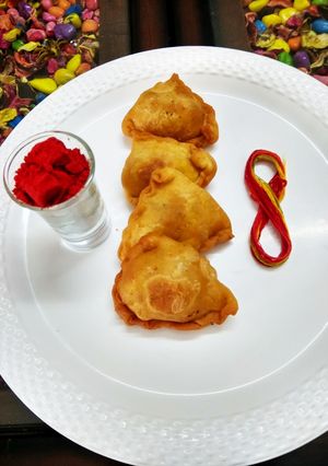 A picture of Dry peethi samosa.