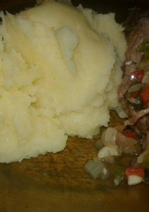 Una foto de Colita de cuadril rellena con puré