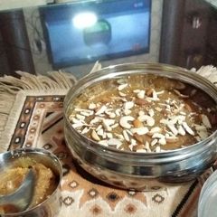 A picture of Besan ka Halwa.