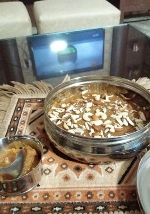 A picture of Besan ka Halwa.