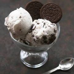 A picture of Oreo ice cream.