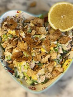 صورة لوصفة -سلطه التونه لذيذه وصحيه 🥗🐡!