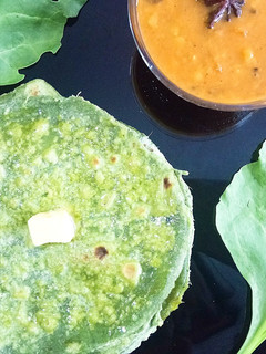 பாலக் பராத்தா (palak paratha recipe in tamil) செய்முறை முக்கிய புகைப்படம்