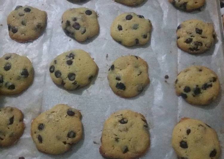 Cara Membuat chocolate chips cookies with raisin yang Menggugah Selera