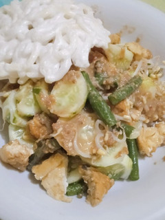 Foto resep Rujak petis madura