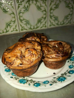 Una foto de Magdalenas sanas con pepitas de chocolate 🧁🍫