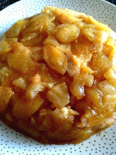 Una foto de Tarta de manzana sin horno hecha en la sartén