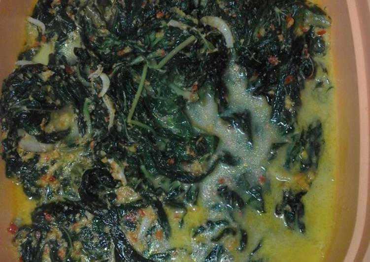 Langkah Mudah untuk Menyiapkan Gulai daun singkong Anti Gagal