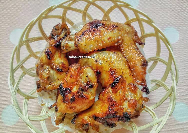 Cara Gampang Buat Spicy chicken wings yang Enak Banget
