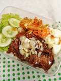 ข้าวหน้าเนื้อผัดกิมจิ