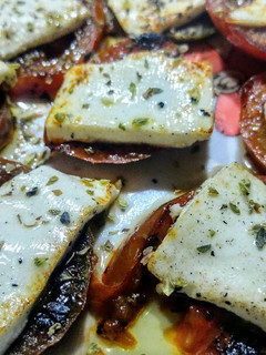 Una foto de Ensalada caliente de tomate