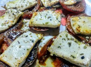 Una foto de Ensalada caliente de tomate