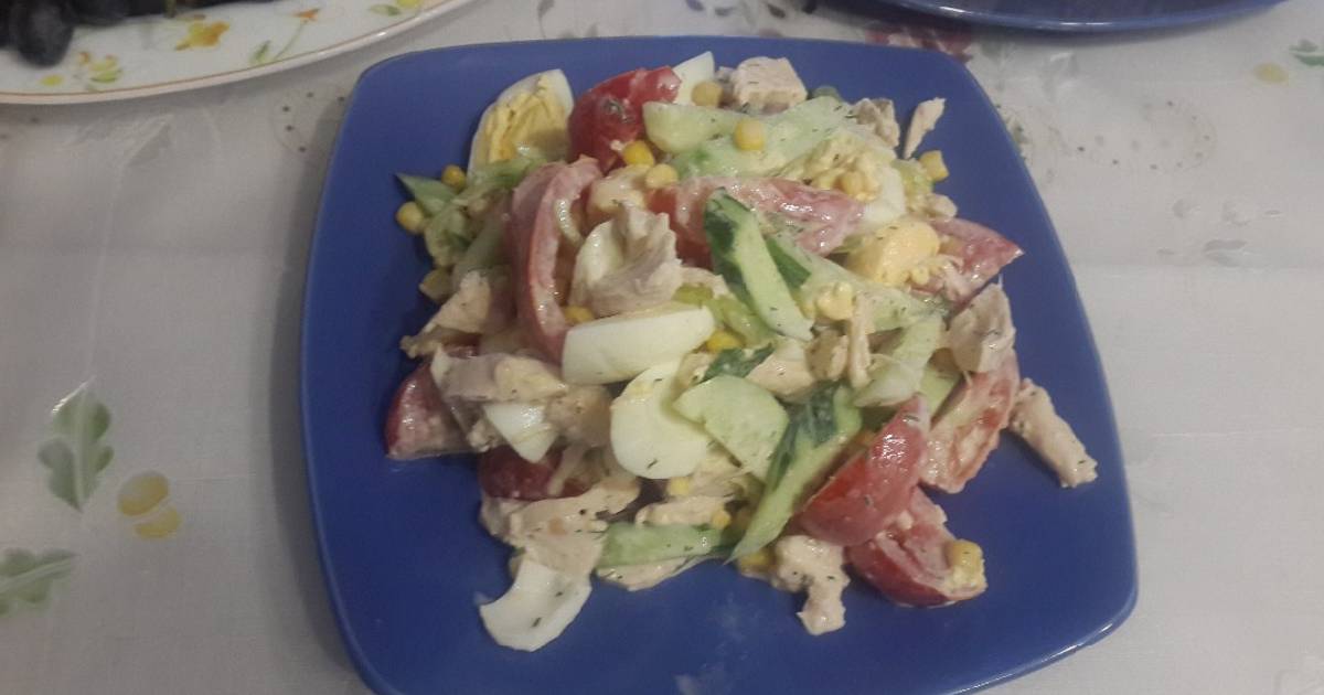 Салат с грейпфрутом и курицей. Пп салаты. Салат с куриной грудкой пошаговый рецепт. Салат весенний. Быстрый салат с грудкой.
