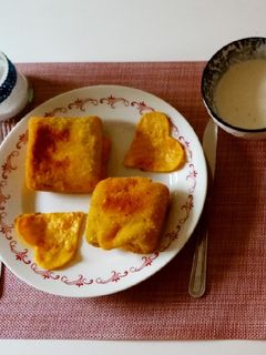 Rántott palacsinta, spenótos krémmel töltve recept fotója