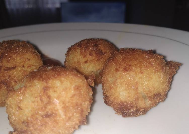 Langkah Mudah untuk Membuat Kroket kentang isi mozarella, Bikin Ngiler