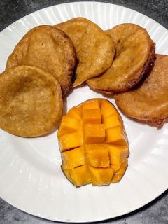 পাকা আমের মালপোয়া(paka aamer malpua recipe in Bengali) রেসিপির প্রধান ছবি