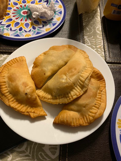 Una foto de Empanadas de pino fritas