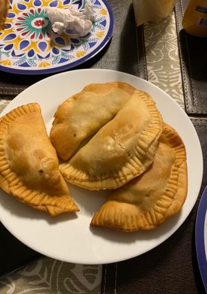 Una foto de Empanadas de pino fritas