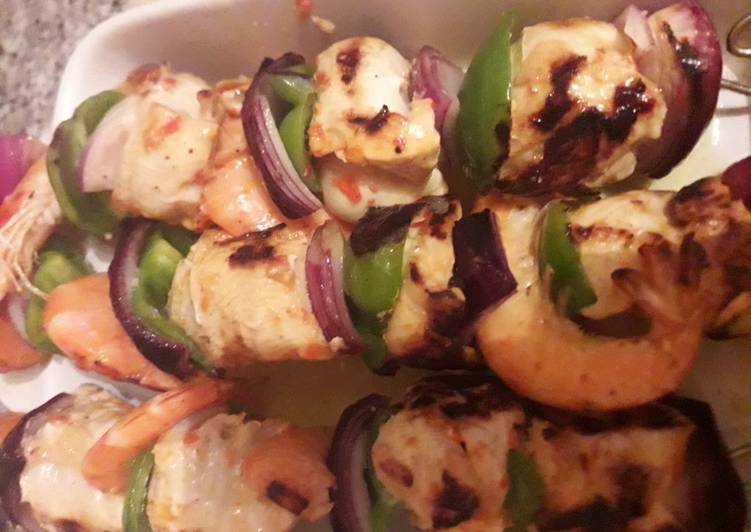 Espetadas de frango e camarão - Tudogosreceitas