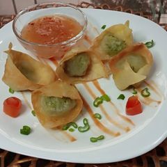 Chicken cheese wonton A picture of Chicken cheese wonton.